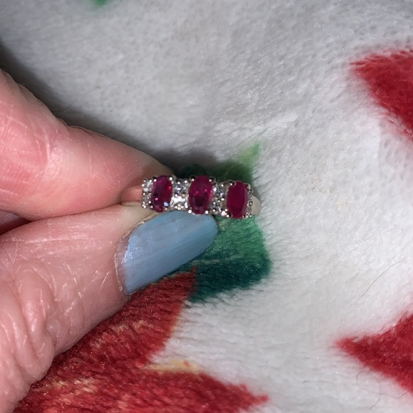 10K solid gold Ruby and Diamond Ring - Picture 8 of 15